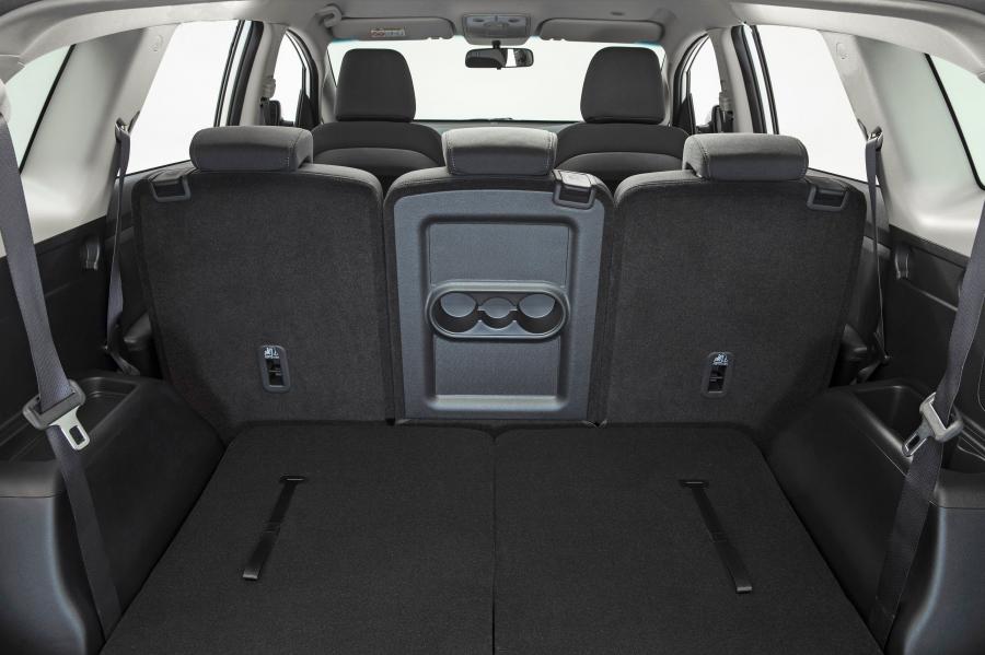 Багажник Kia Rondo 2016 года  (AU) (фото 2 из 9)